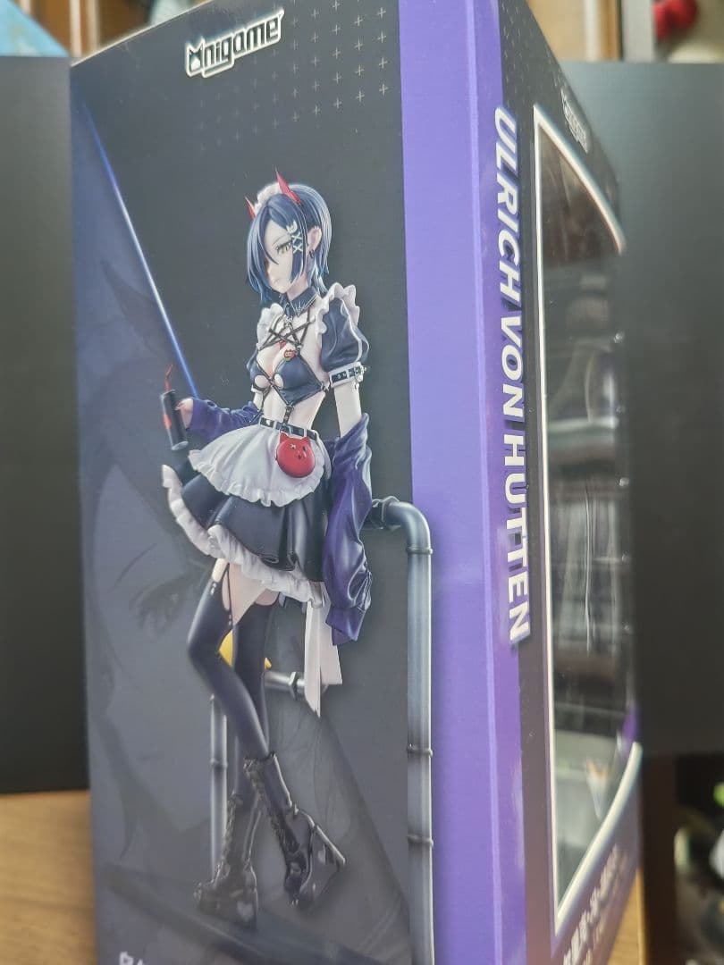 1/6スケールフィギュア　ウルリッヒ・フォン・フッテン　アズールレーン