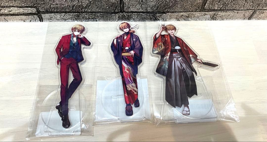 シクフォ二 暇72くん グッズ