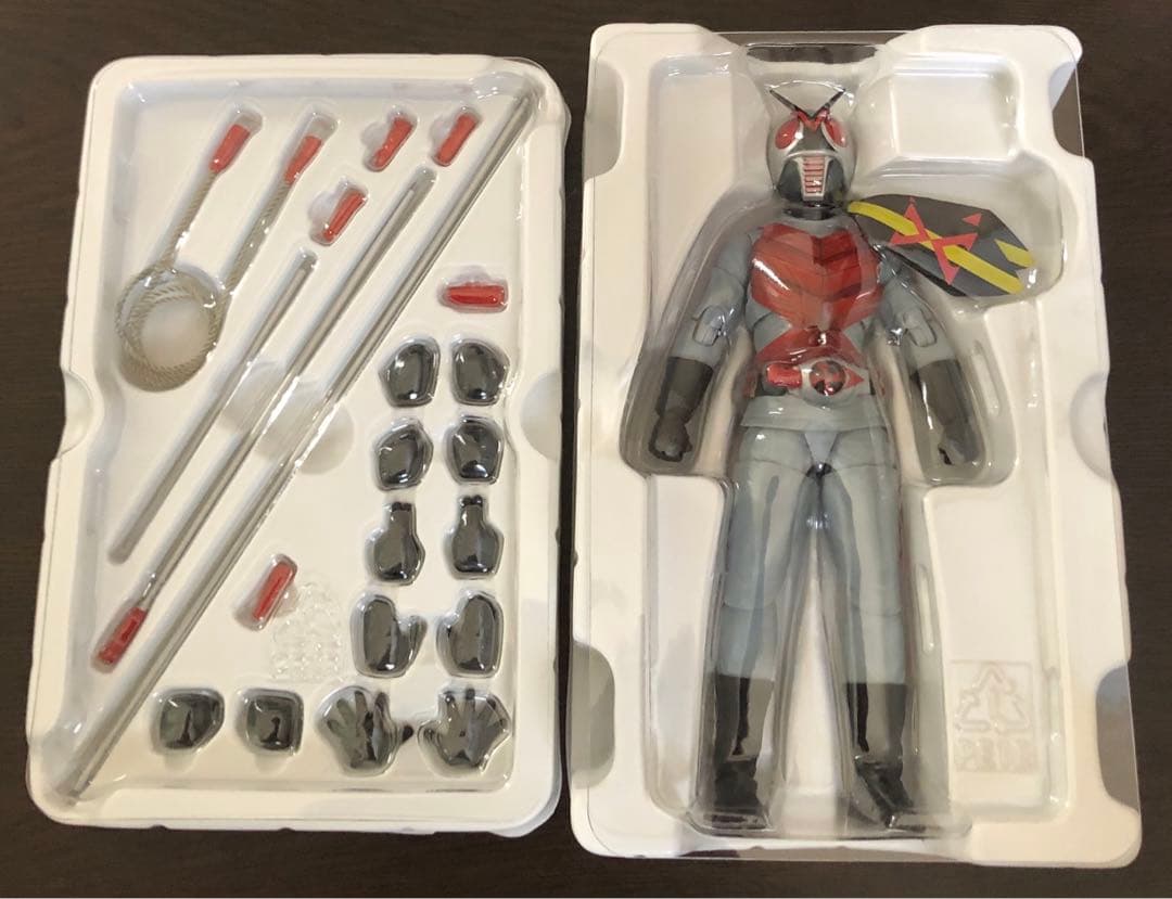 中古　S.H.Figuarts 真骨彫製法　仮面ライダーX