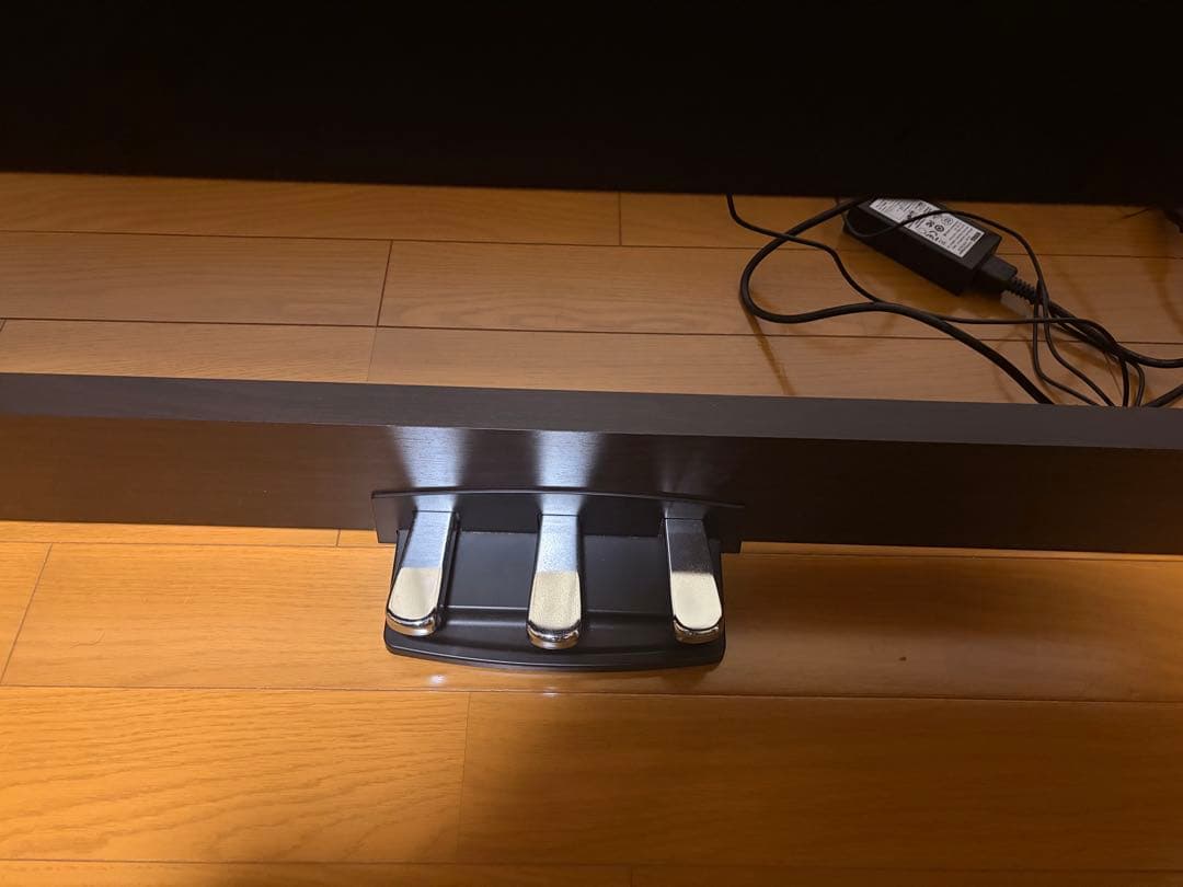 KORG G1Airデジタルピアノ ダークブラウン 椅子付き　【引き取り希望】