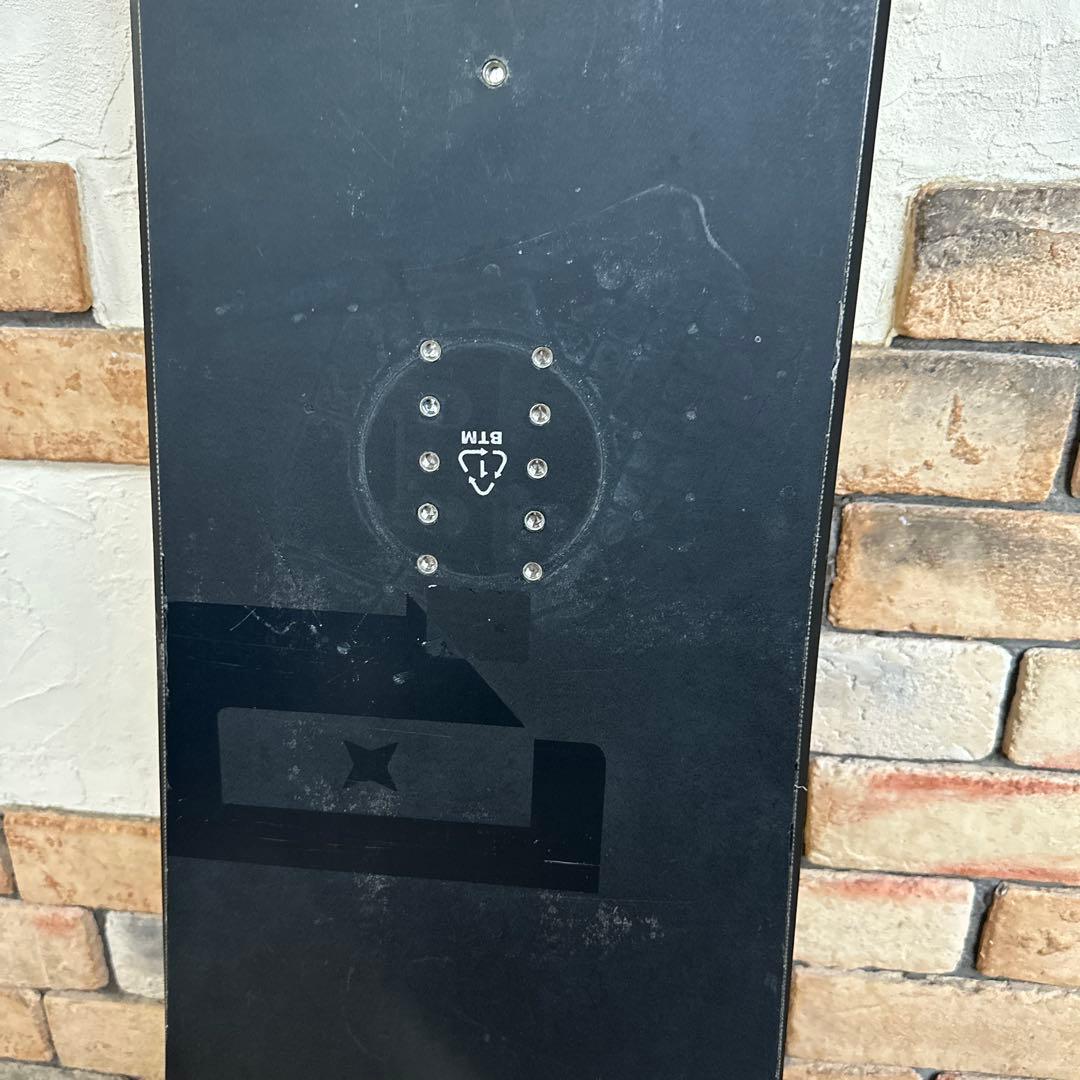 BTM スノーボード 板 158cm ブラック シンプルデザイン