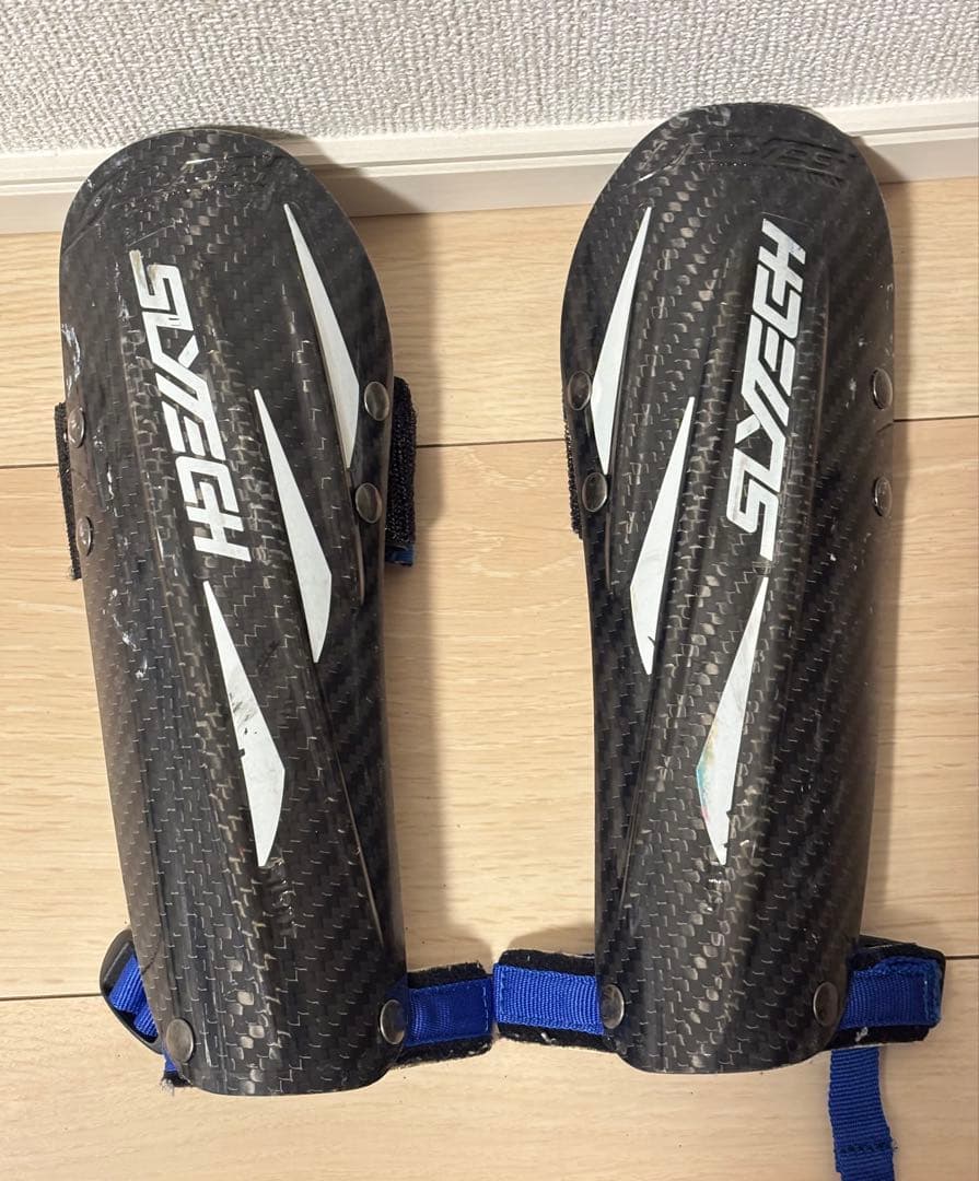 Slytech アームガード カーボン