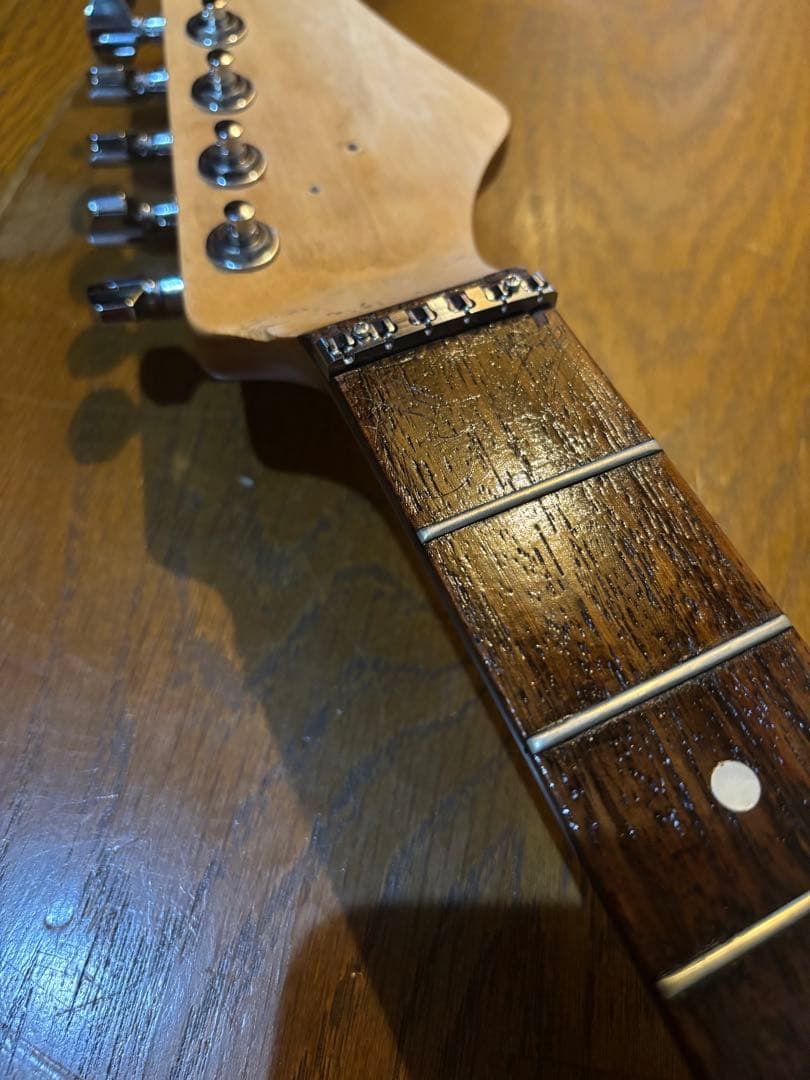 バッカス ストラトタイプ24フレット