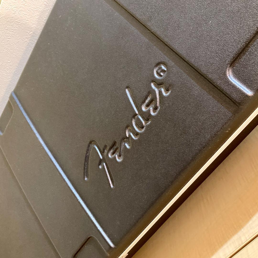 FENDER USA 純正 ベース用ハードケース TSAロック付