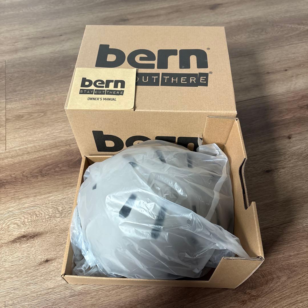 【新品未使用】ヘルメット BERN MACON 2.0サイズM【国内正規品】