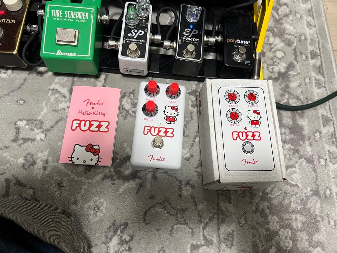 Fender Hello Kitty Fuzz ギターエフェクター