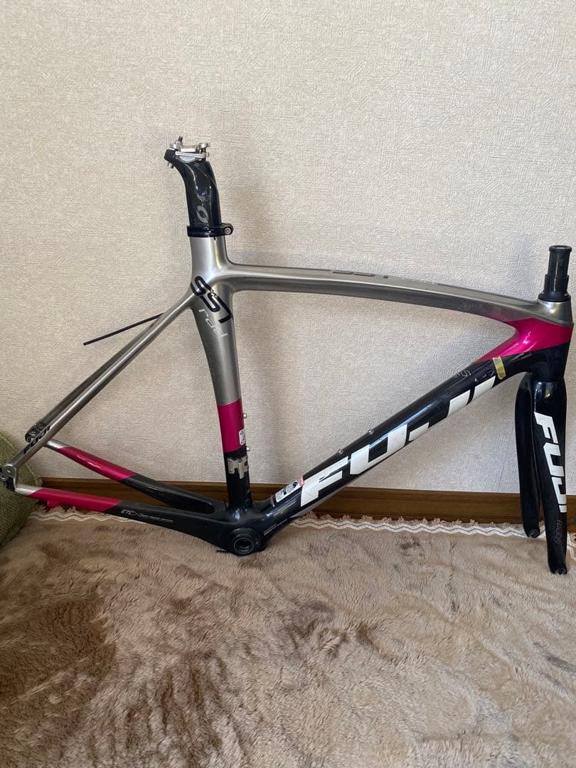 Fuji sst rad カーボンフレーム　ジャンク
