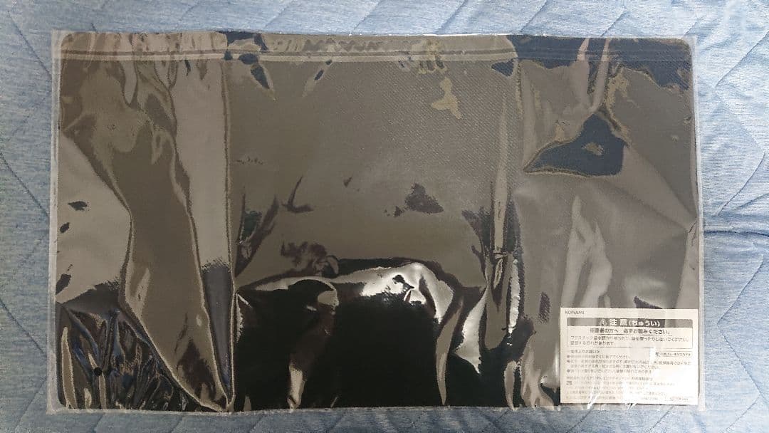 遊戯王　十六夜アキ プレイマット 未開封 公式 黒薔薇の破滅龍 TSUTAYA