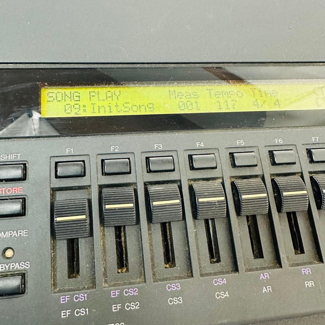 YAMAHA シンセサイザー SY85 61鍵盤