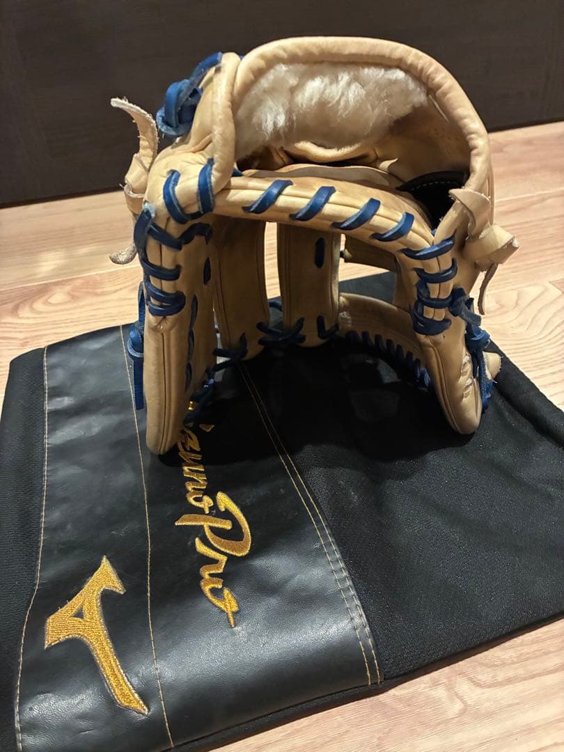 ミズノプロ　佐藤輝明モデル　軟式