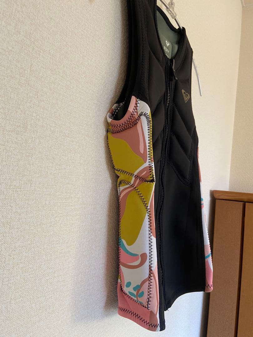 ROXY ノースリーブウェットスーツベストAQUAα Sサイズ
