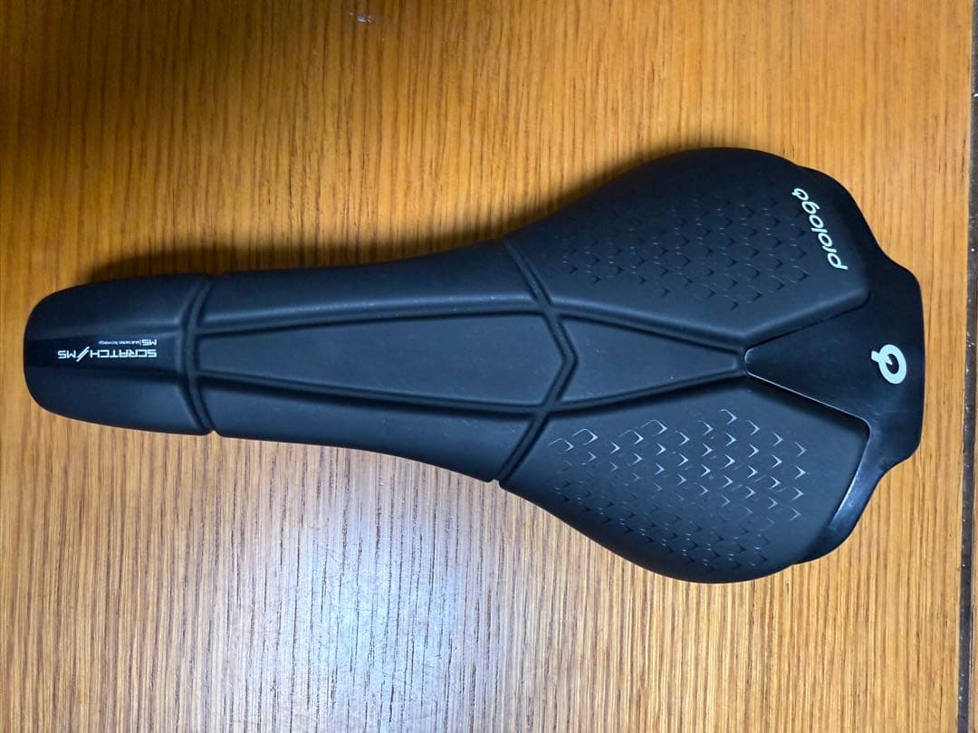 人気！Prologo Nago R5 PAS他サドルの合計3点セット乗り比べ