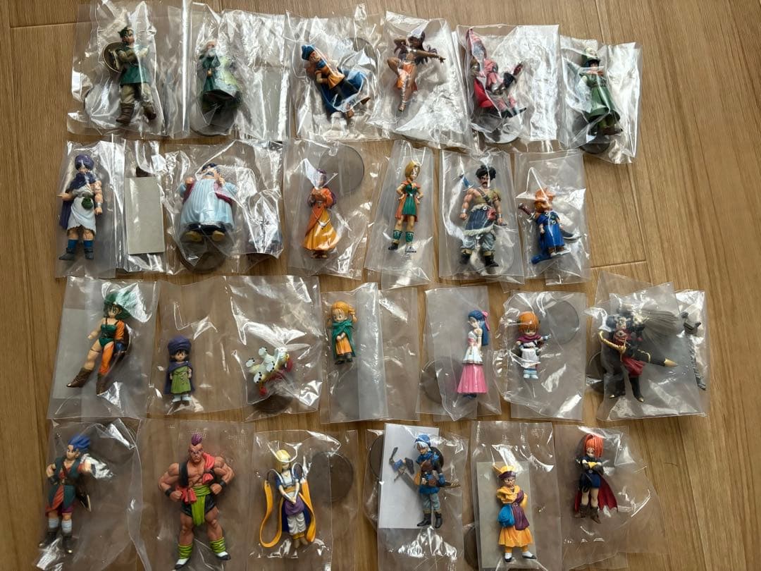 ドラゴンクエスト　モンスターズギャラリーフィギュア　キャラクターズフィギュア