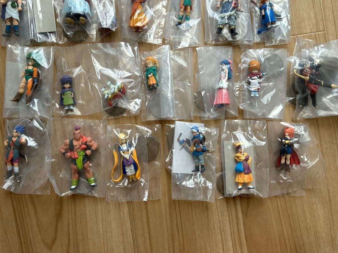 ドラゴンクエスト　モンスターズギャラリーフィギュア　キャラクターズフィギュア