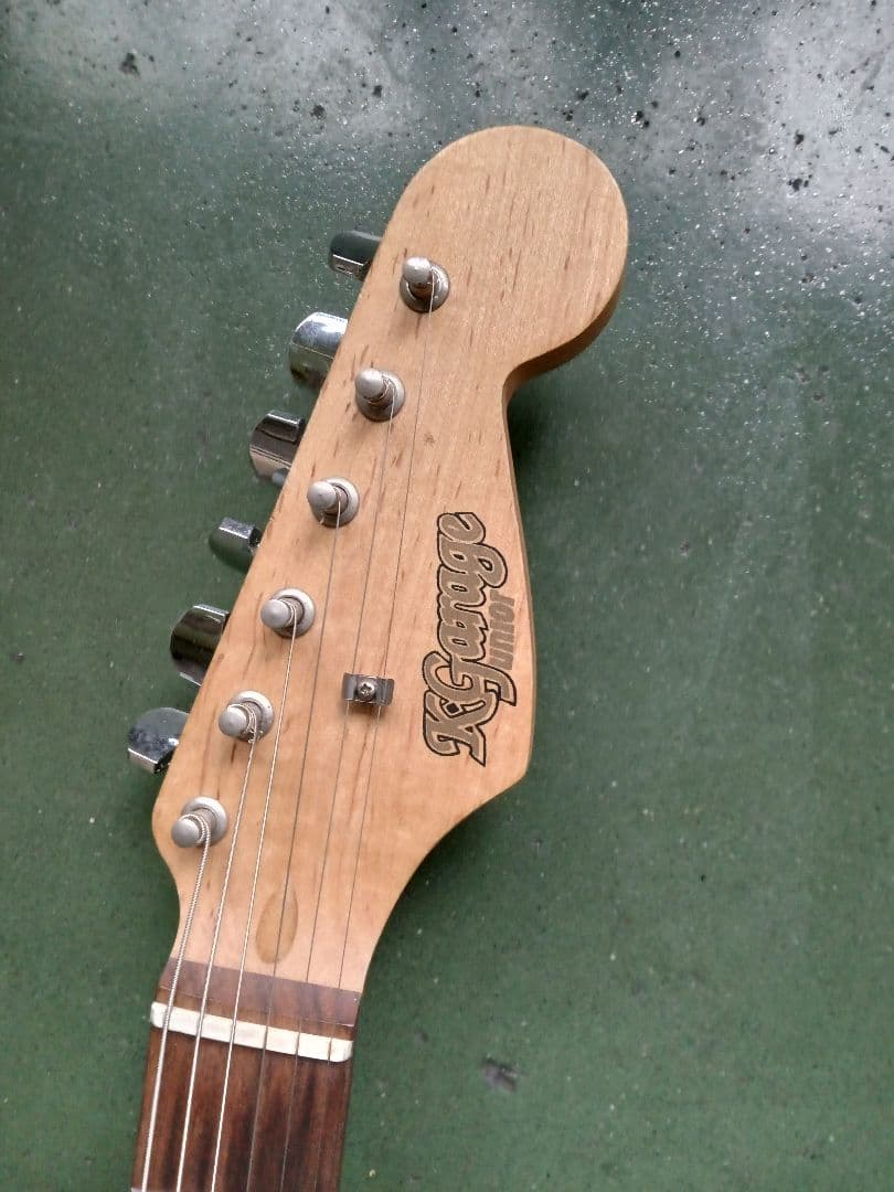 午前10時まで9,000円！ エレキギター　ストラト　ハードレリック