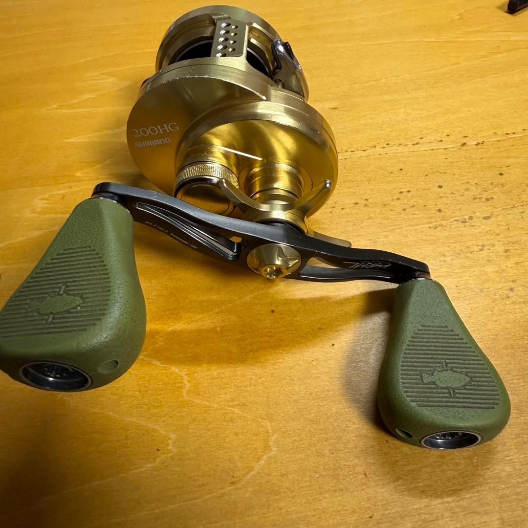 リール CALCUTTA CONQUEST200HG