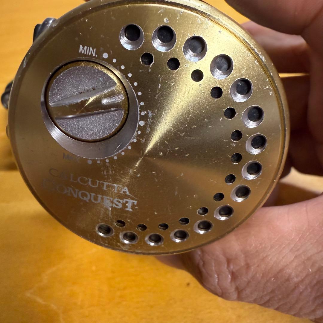 リール CALCUTTA CONQUEST200HG