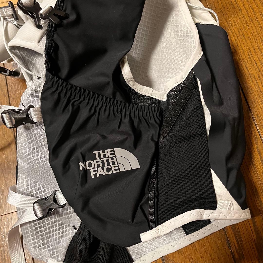 新品☆THE NORTH FACEザノースフェイス TR ROCKET トレラン