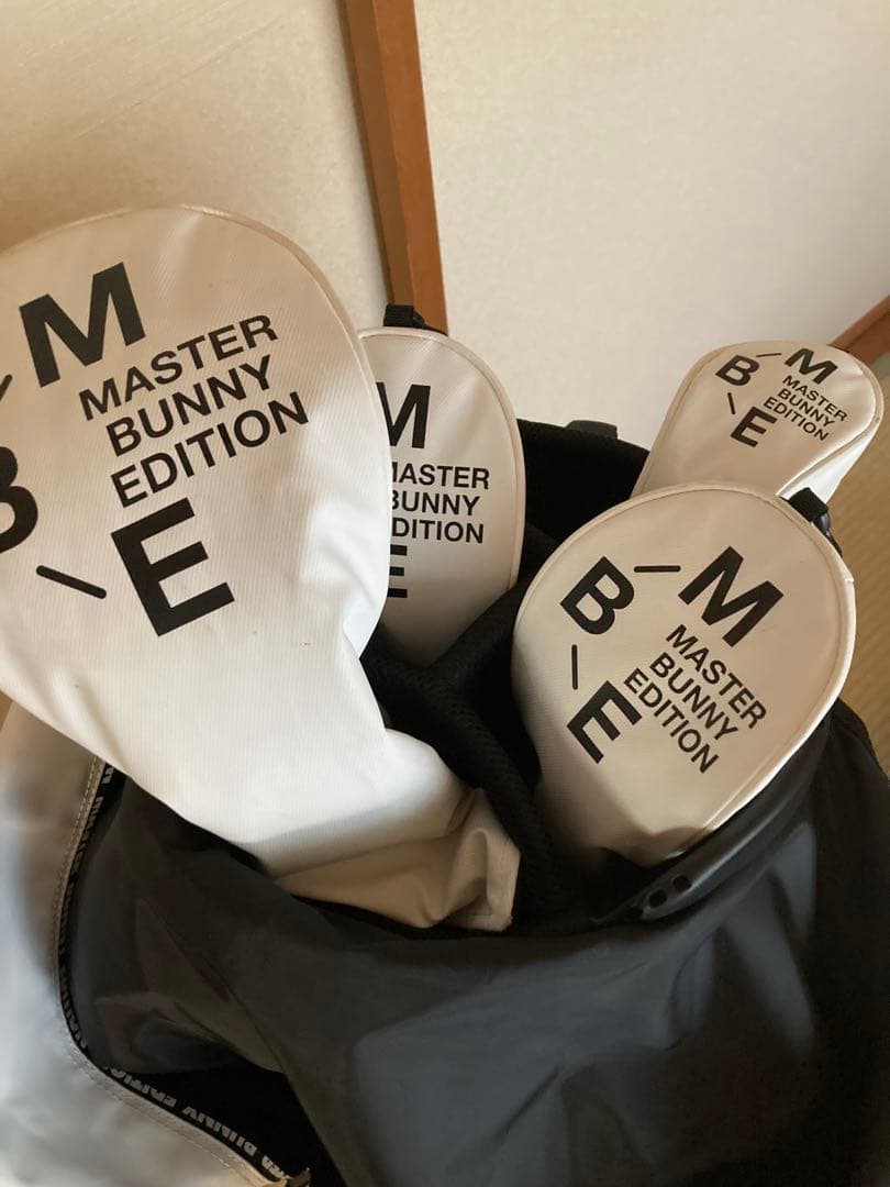 b*k様 2025年製マスターバニーエディション　マットスタンドキャディバッグ