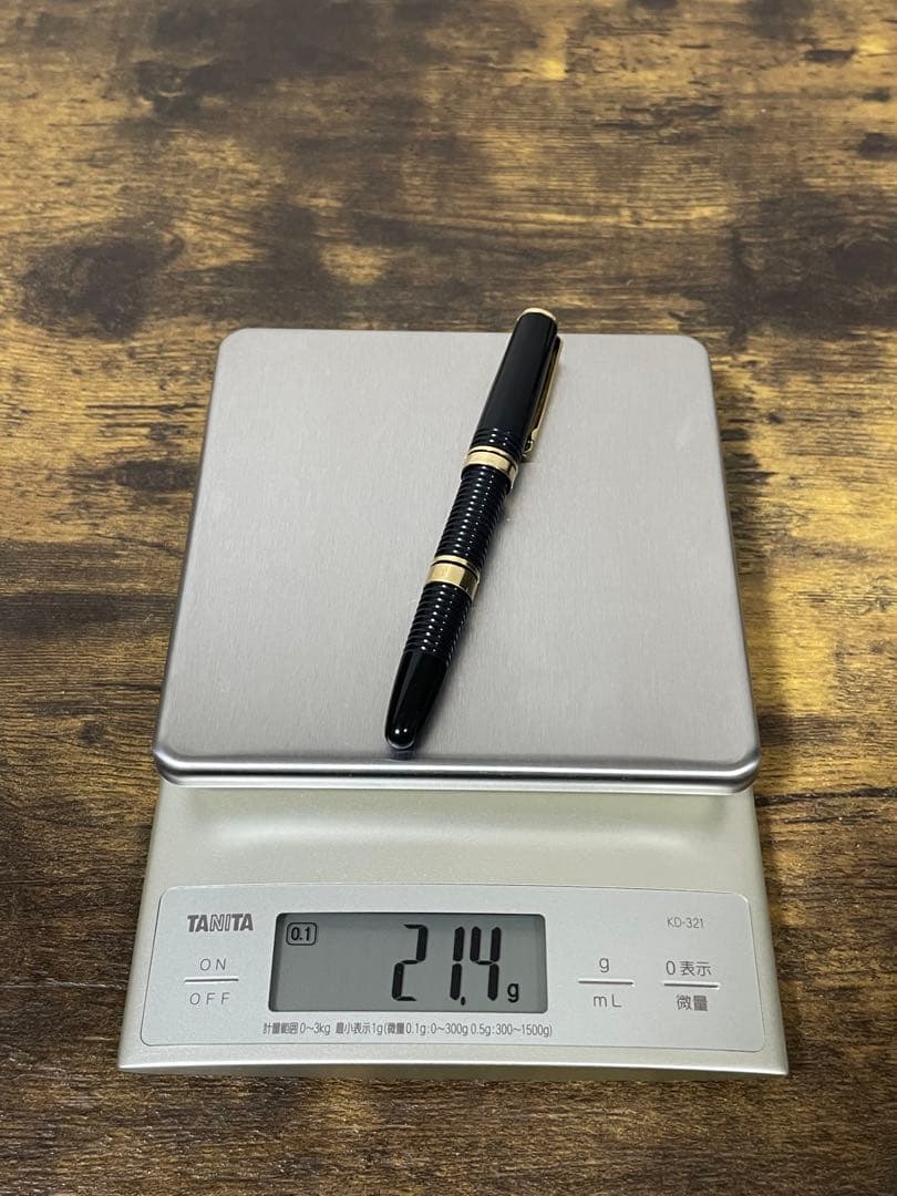 未使用に近い　1970年代　初期型　ギャザード　エボナイト　14金　万年筆　中字