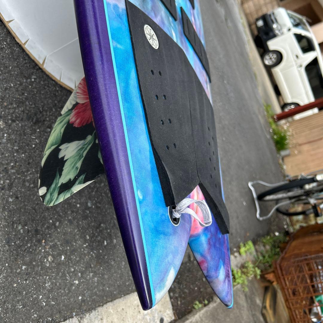 DEADKOOKS twin フィン　サイズ5.6 お値引き不可