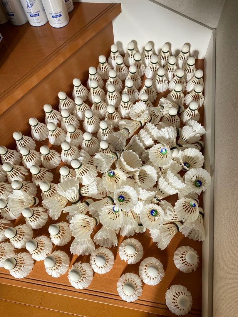 YONEX AEROSENSA 600シャトル130球使用済み