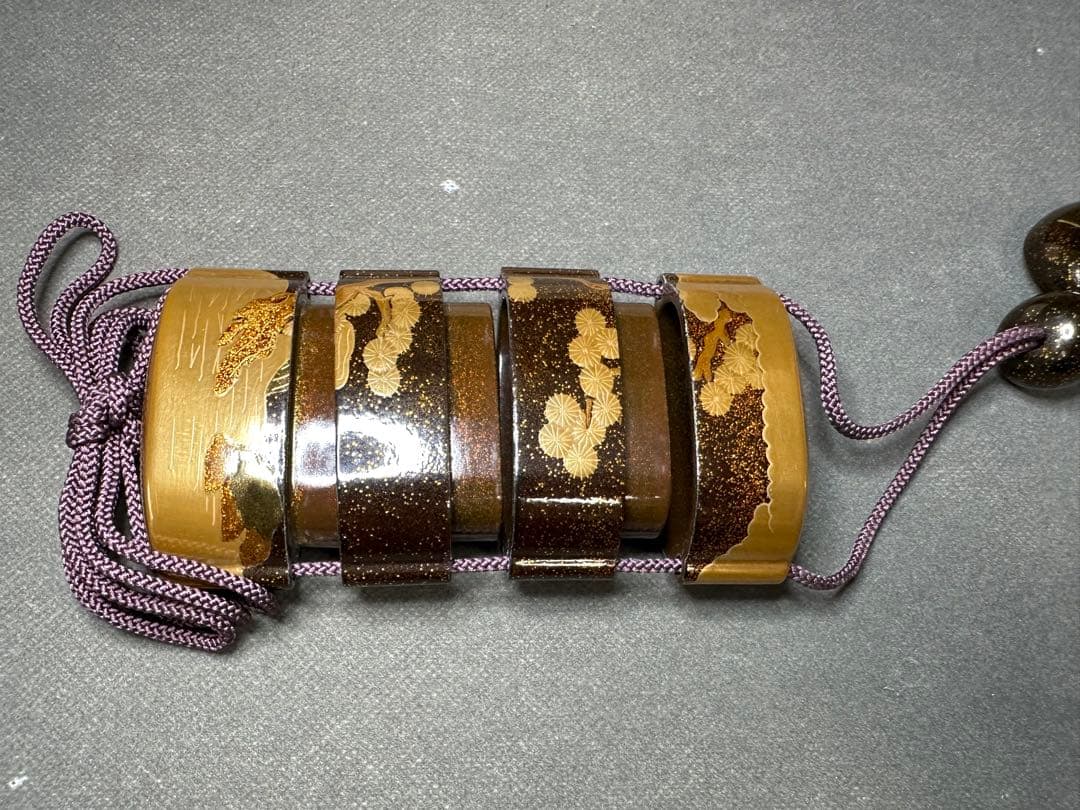 Kanさん　専用 蒔絵　印籠　金箔　松柄　漆器 根付　古美術品　 細密細工