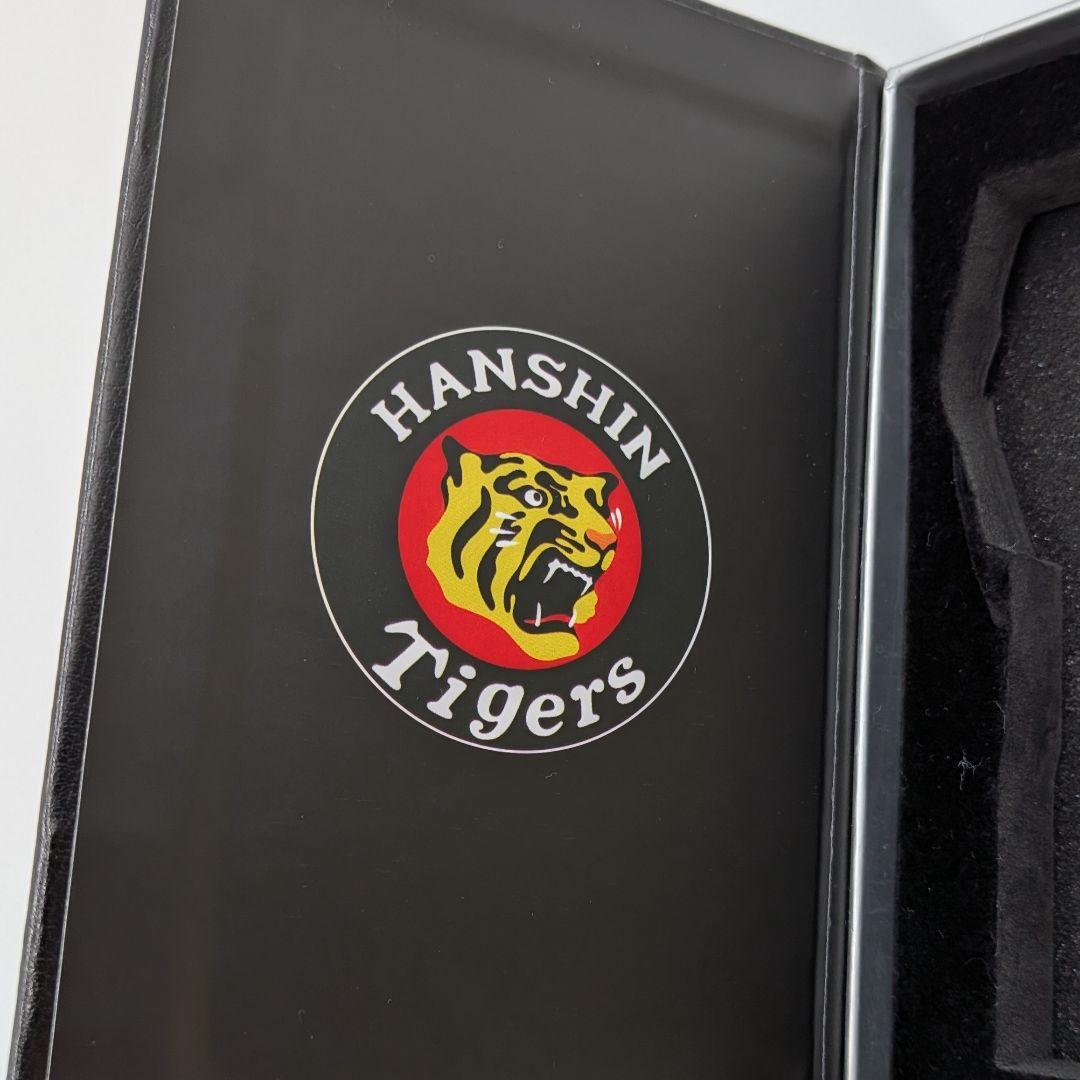 【希少】阪神タイガース 承認 電波ソーラー クロノグラフ腕時計 1935本限定