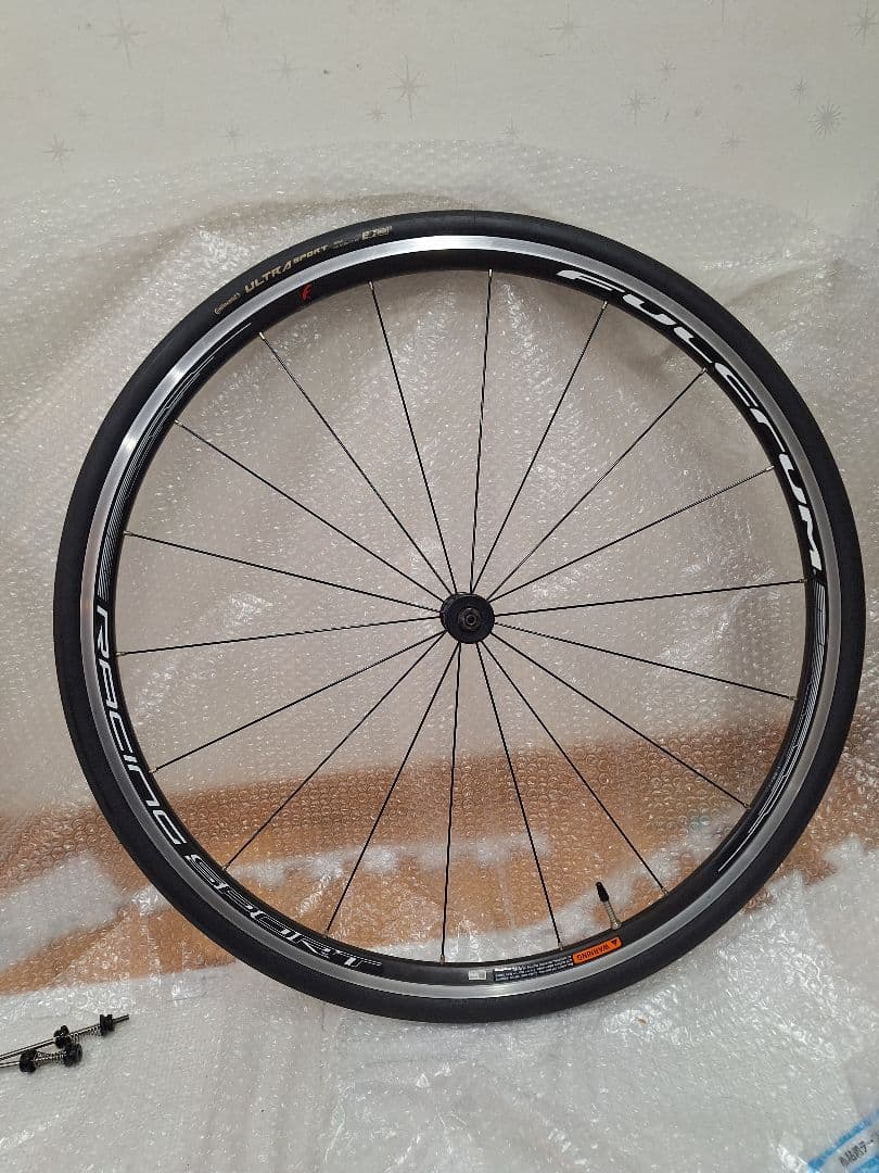 ほぼ新品フルクラムレーシング　スポーツ　ホイール　タイヤ付き