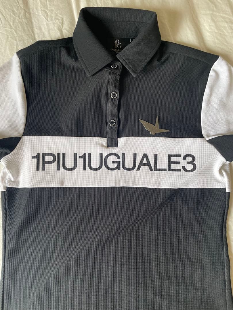 1PIU1UGUALE3 ウェア新品未使用ポロシャツ表参道ヒルズ限定デザイン