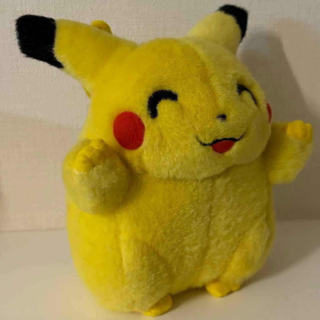 ピカチュウ ぬいぐるみ 初期ピカ TOMY 笑顔 にっこり