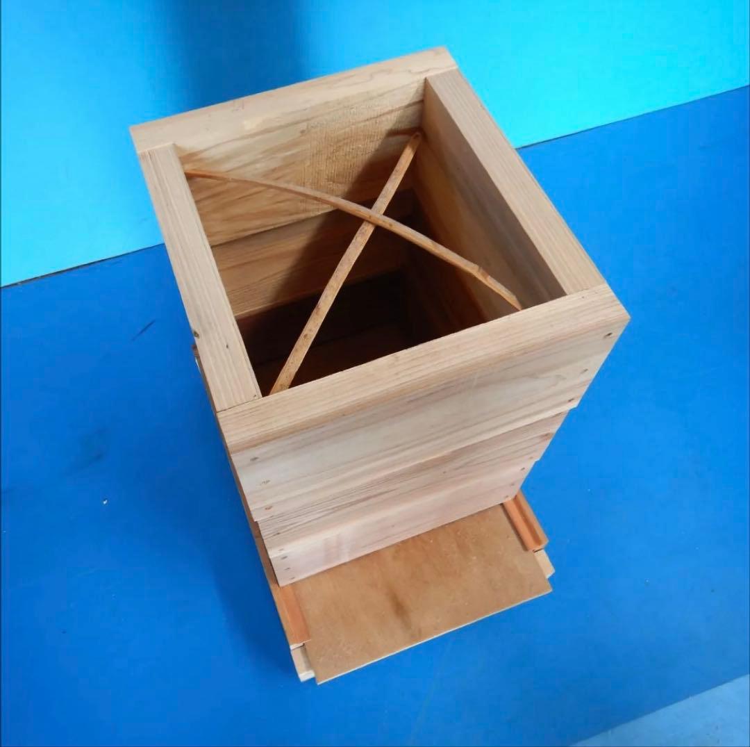 木製昆虫捕獲箱 誘引剤付き 日本蜜蜂巣箱 重箱 自然乾燥吉野杉