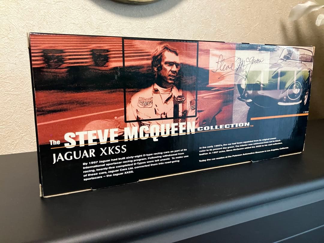 ジャガー Jaguar XK SS 1/18 STEVE MCQUEEN
