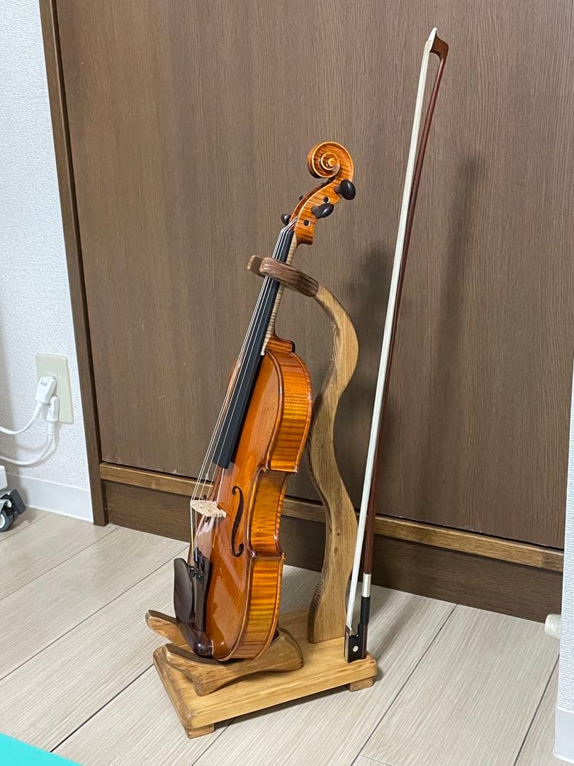 【新品・未使用】高級バイオリンスタンド／木製