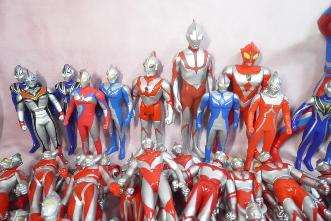 ウルトラヒーローシリーズ　ビッグサイズソフビ　など　175体