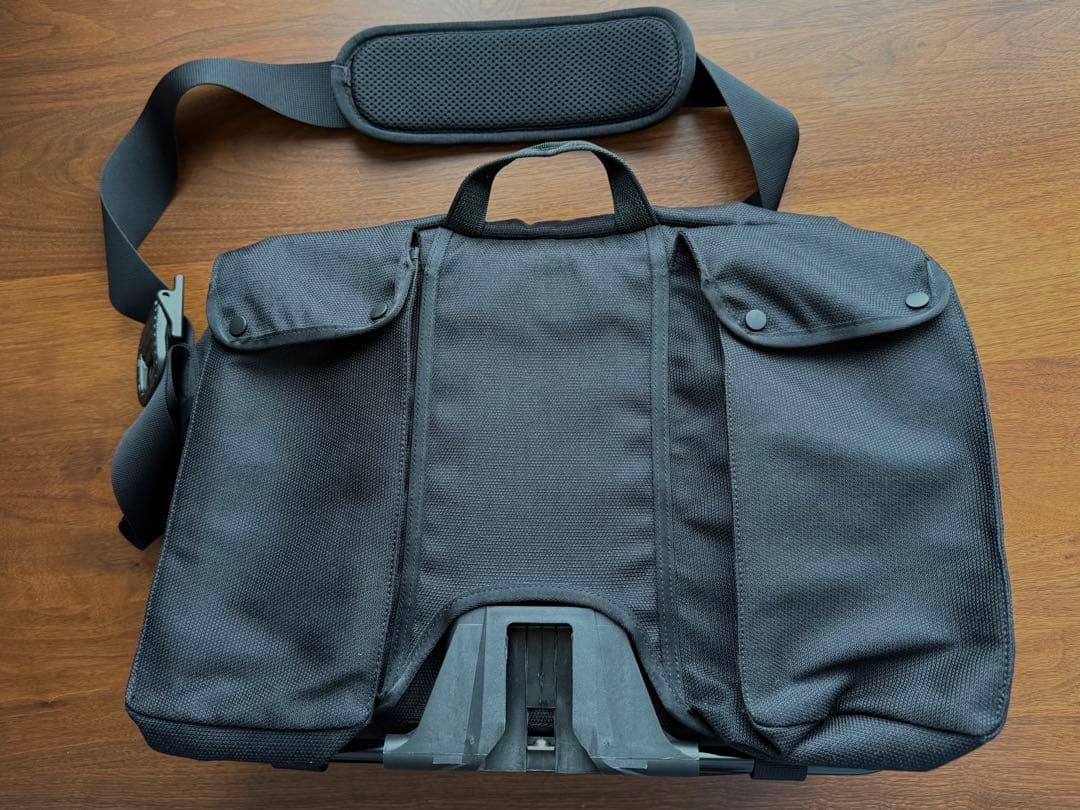 アクセサリー BROMPTON METRO BAG MESSENGER 23L