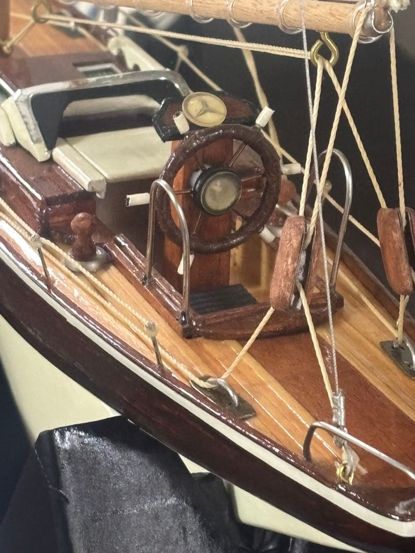 インテリア、木製モデルヨット