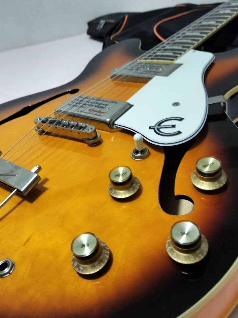 Epiphone エピフォン CASINO カジノ サンバースト フルアコ