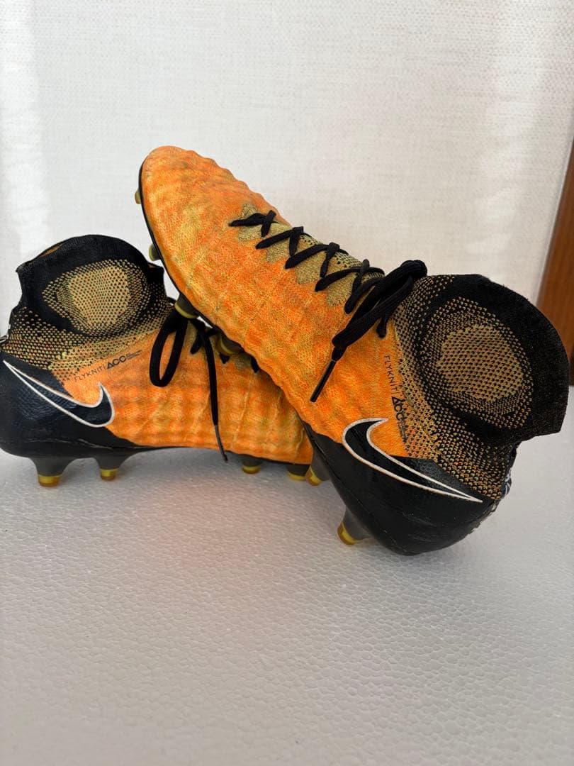 シューズ NIKE Magista Obra FG