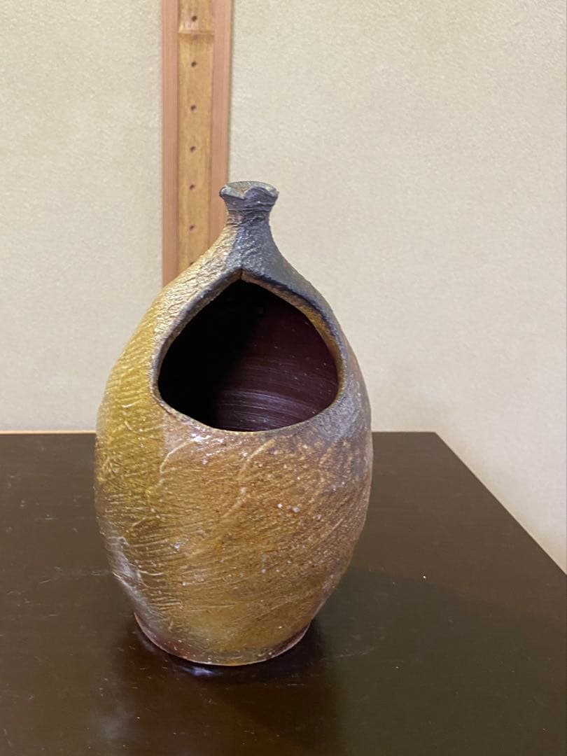 茶道具/花入 『備前くりぬき掛花入』 岡田輝 共箱 茶の湯