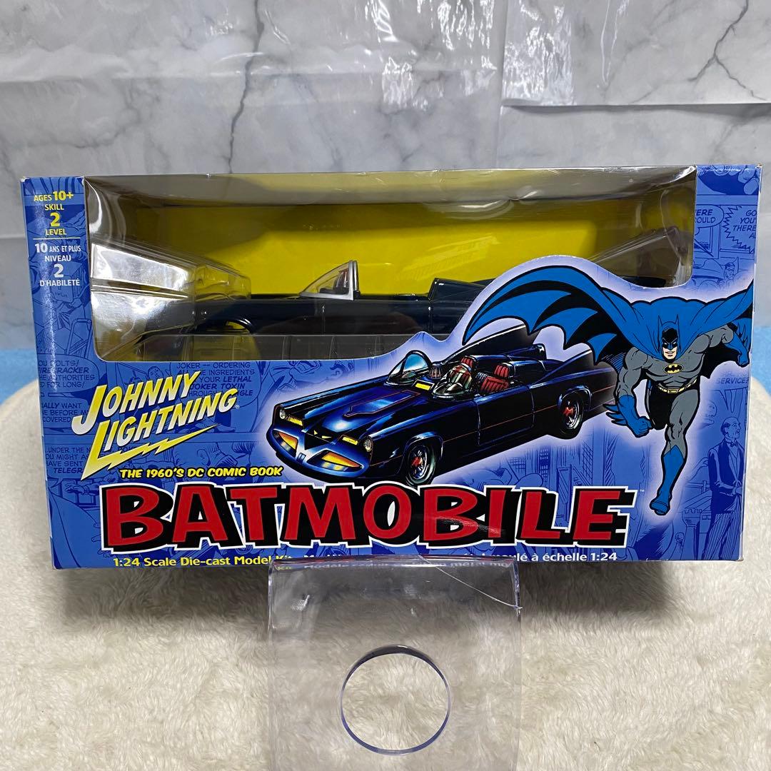 Johnny Lightning Batmobile 1:24 スケール