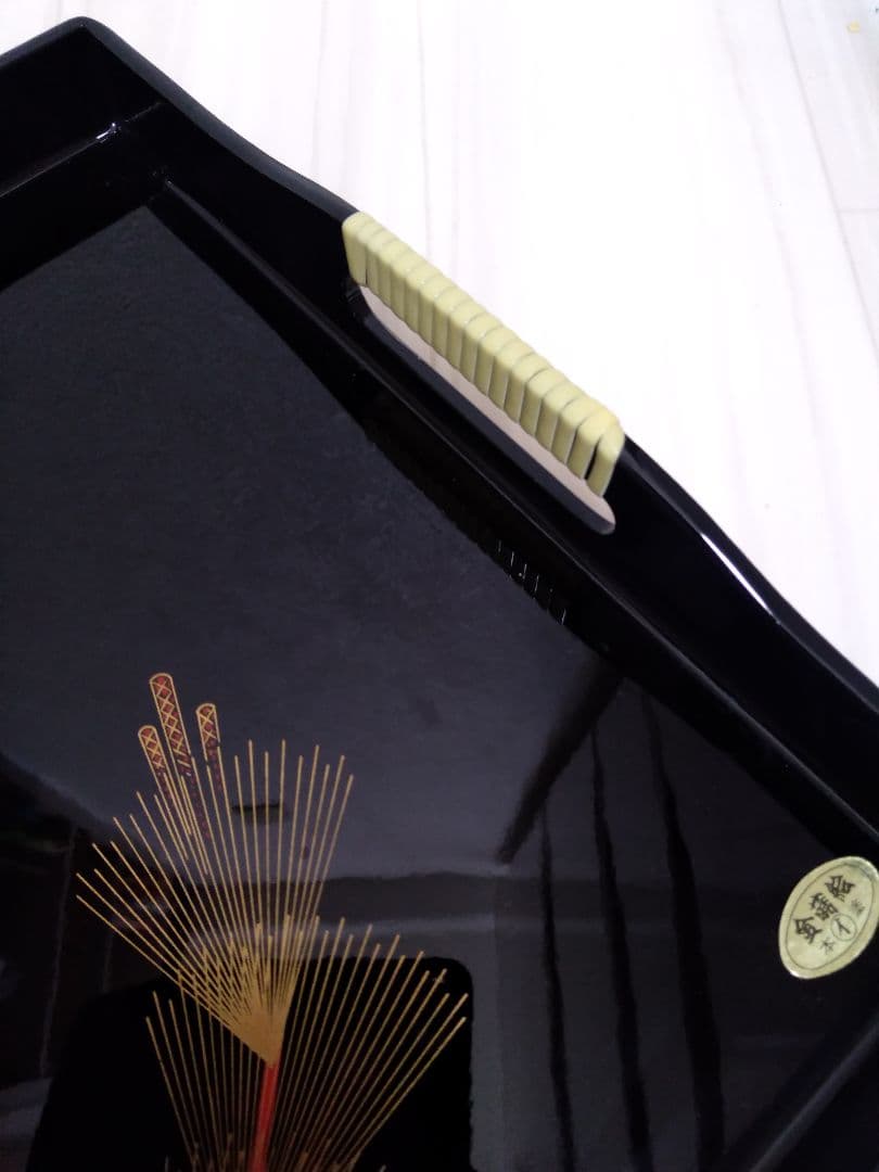 【新品】長手盆　黒　木製　漆塗り　若松（金蒔絵・盛絵）