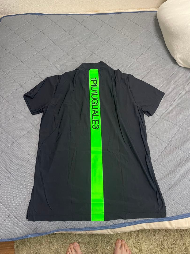 1PIU1UGUALE3 ゴルフシャツ ブラック IV モックネック