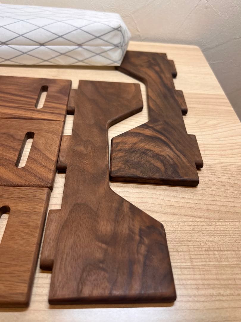 Horizontal Table ウォルナット　KANAMEdesigns