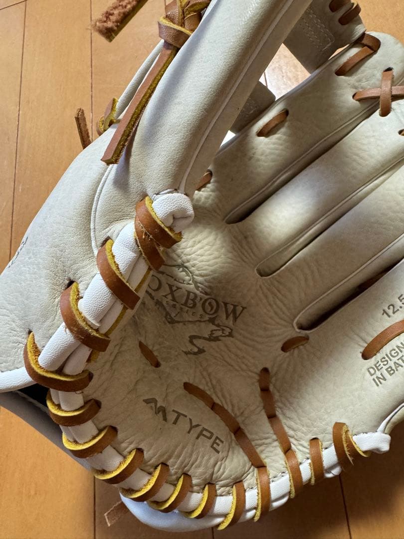 marucci マルーチ　硬式用グローブ　12.5インチ　外野手用