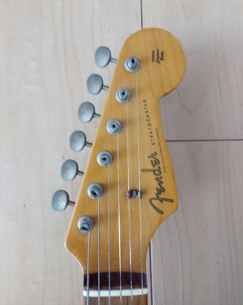 Fender Stratocaster サンバースト