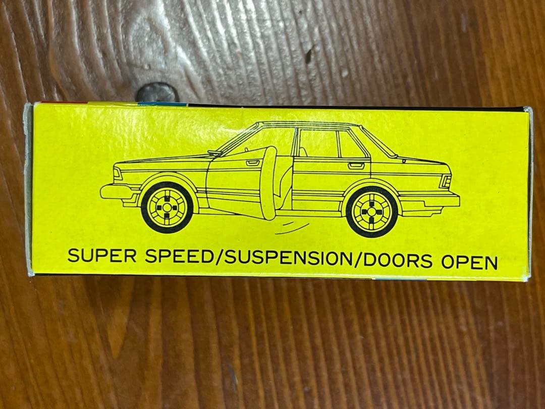 トミカ ニッサン ブルーバード1800ターボSSS アイアイアド特注