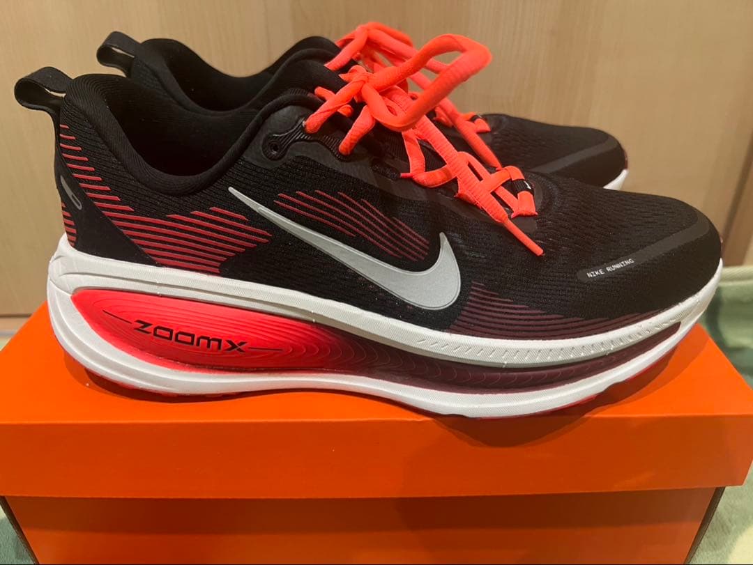 本日タイムセール！ NIKE ボメロ18 ランニングシューズ 27.5cm