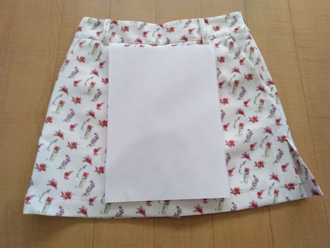 【新品】JUN & ROPE インナーパンツ一体型 花柄スカート サイズＳ