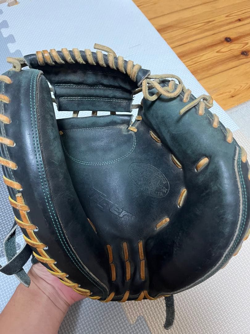 ミツワタイガーキャッチャーミット